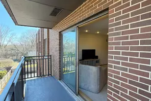 1000 Deerfield Rd, Highland Park, IL 60035 - Photo 9