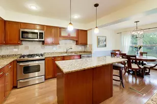 684 Regent Ln, Prospect Heights, IL 60070 - Photo 11