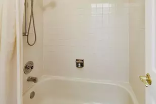 684 Regent Ln, Prospect Heights, IL 60070 - Photo 23