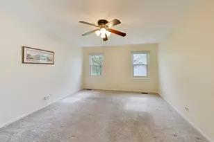 684 Regent Ln, Prospect Heights, IL 60070 - Photo 25