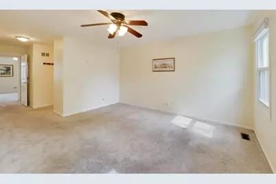 684 Regent Lane, Prospect Heights, IL 60070 - Photo 27