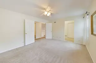 684 Regent Ln, Prospect Heights, IL 60070 - Photo 21