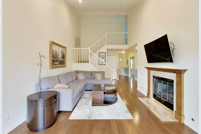 684 Regent Lane, Prospect Heights, IL 60070 - Photo 5