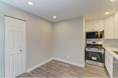 2440 Waterbury Drive #305, Woodridge, IL 60517 - Photo 7