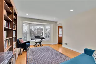 7246 W Fitch Ave, Chicago, IL 60631 - Photo 3