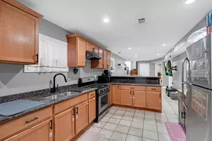 5429 N Campbell Ave, Chicago, IL 60625 - Photo 13