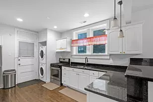 5429 N Campbell Ave, Chicago, IL 60625 - Photo 3