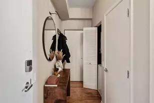 974 W 35th Pl, Chicago, IL 60609 - Photo 11