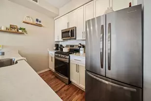 974 W 35th Pl, Chicago, IL 60609 - Photo 7