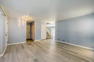 6021 Golfview Dr, Gurnee, IL 60031 - Photo 19