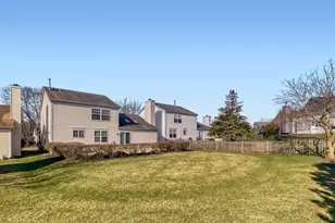 6021 Golfview Dr, Gurnee, IL 60031 - Photo 5