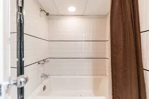 6117 N Washtenaw Ave, Chicago, IL 60659 - Photo 25