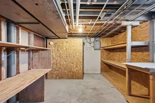 1946 Portsmouth Ave, Westchester, IL 60154 - Photo 23