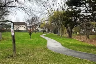 1833 Barnhill Dr, Mundelein, IL 60060 - Photo 25