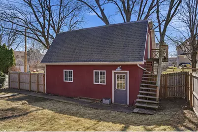 304 W Chamberlin Street, Dixon, IL 61021 - Photo 7