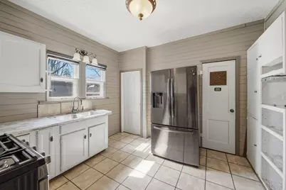 304 W Chamberlin Street, Dixon, IL 61021 - Photo 17