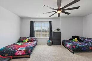 1204 Draper Rd, McHenry, IL 60050 - Photo 19