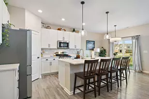 1204 Draper Rd, McHenry, IL 60050 - Photo 7