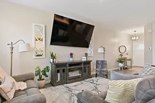 1204 Draper Rd, McHenry, IL 60050 - Photo 5