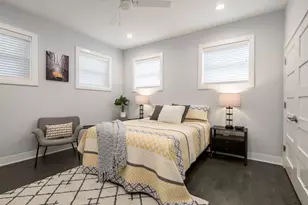 3340 N Lawndale Ave, Chicago, IL 60618 - Photo 9