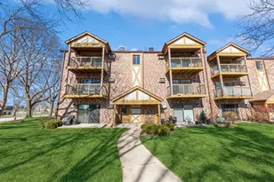 751 S Dwyer Ave, Arlington Heights, IL 60005 - Photo 1