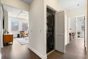 437 W Division St, Chicago, IL 60610 - Photo 3