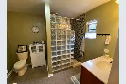 1230 E Calumet Street, Centralia, IL 62801 - Photo 15