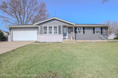 1811 S 7th Street, Dekalb, IL 60115 - Photo 1