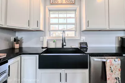 1811 S 7th Street, Dekalb, IL 60115 - Photo 11