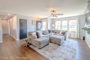 1811 S 7th St, Dekalb, IL 60115 - Photo 5