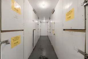 850 E Old Willow Rd, Prospect Heights, IL 60070 - Photo 15