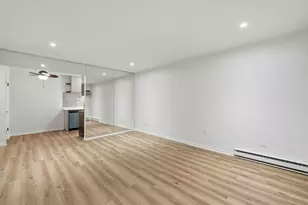 850 E Old Willow Rd, Prospect Heights, IL 60070 - Photo 5