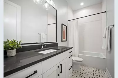 940 N Wolcott Avenue #1, Chicago, IL 60622 - Photo 29