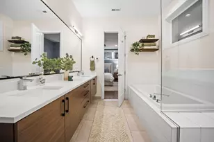 940 N Wolcott Ave, Chicago, IL 60622 - Photo 23