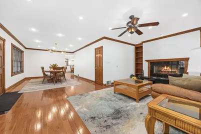 7256 W Ibsen Street, Chicago, IL 60631 - Photo 5