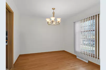 4928 N New England Avenue, Chicago, IL 60656 - Photo 5