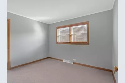 4928 N New England Avenue, Chicago, IL 60656 - Photo 7