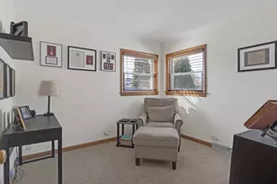 4928 N New England Ave, Chicago, IL 60656 - Photo 9