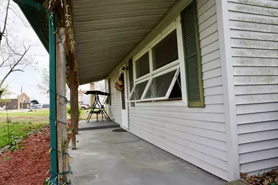 503 S 6th Street, Earlville, IL 62932 - Photo 3