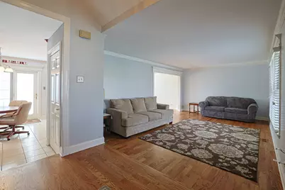 1526 Gainesboro Drive, Wheaton, IL 60189 - Photo 5