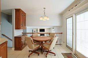 1526 Gainesboro Dr, Wheaton, IL 60189 - Photo 15