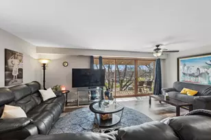 9906 Shady Ln, Orland Park, IL 60462 - Photo 3