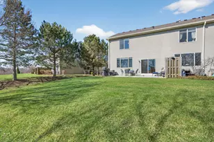 2027 S Kristina Ln, Round Lake, IL 60073 - Photo 23