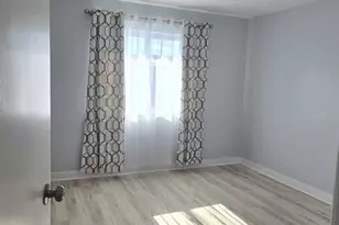 9405 Bay Colony Dr, Des Plaines, IL 60016 - Photo 11