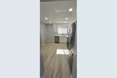 9405 Bay Colony Drive #3W, Des Plaines, IL 60016 - Photo 13