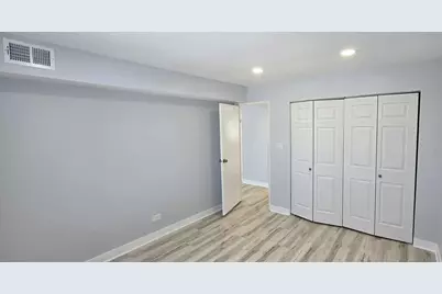 9405 Bay Colony Drive #3W, Des Plaines, IL 60016 - Photo 7