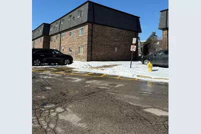 9405 Bay Colony Drive #3W, Des Plaines, IL 60016 - Photo 1