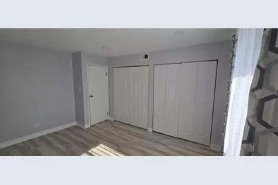 9405 Bay Colony Drive #3W, Des Plaines, IL 60016 - Photo 9