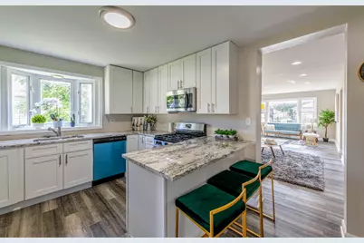 [Address not provided], Brookfield, IL 60513 - Photo 7