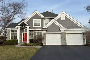 711 Foxmoor Ln, Lake Zurich, IL 60047 - Photo 1